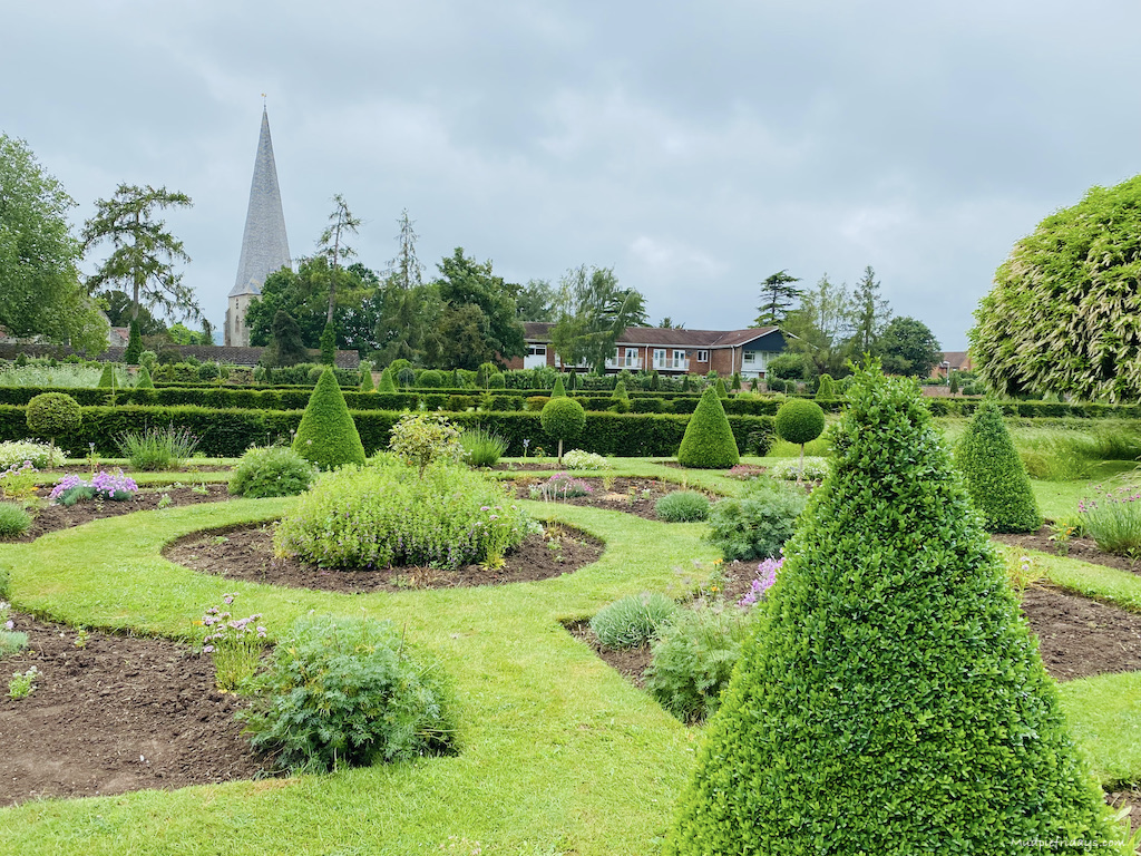 formal gardens at Westbury Court