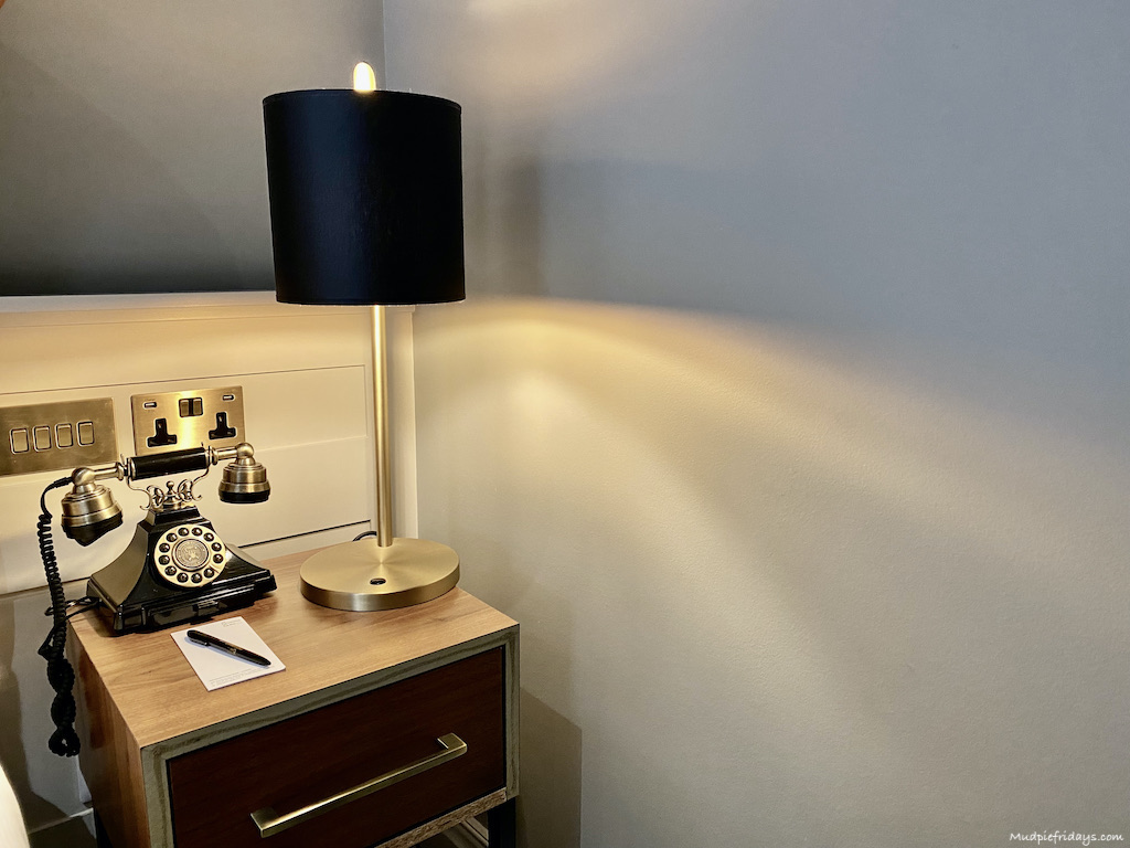100 Queens Gate Hotel Double Room