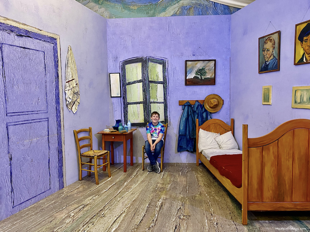 Van Gogh Alive Kensington Gardens