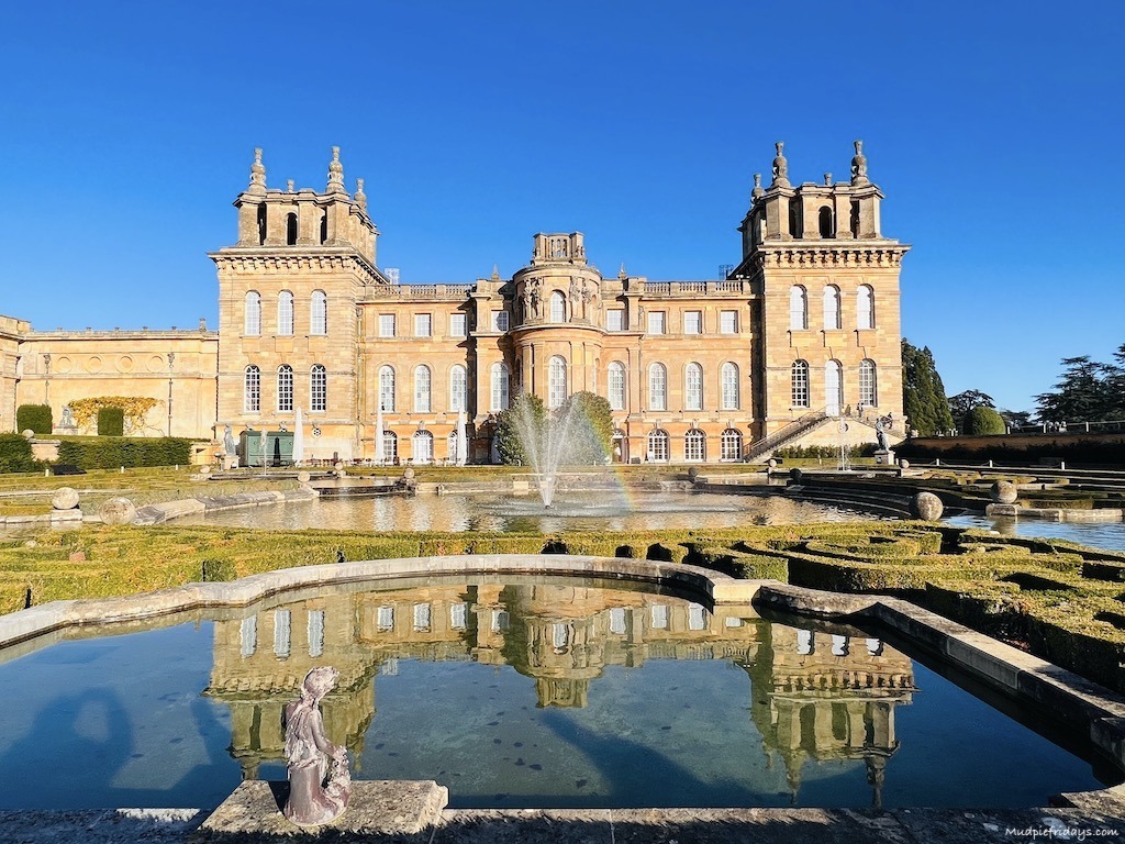 Blenheim Palace in the sunshine
