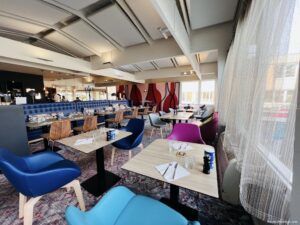 The restaurant at the Novotel Dijon Sud hotel
