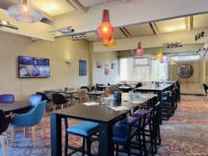 The restaurant at the Novotel Dijon Sud hotel