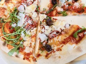 Pizza at the Italian restaurant Vapiano at Center Parcs France