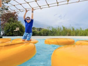 Water balancing course at the water park Center Parcs France