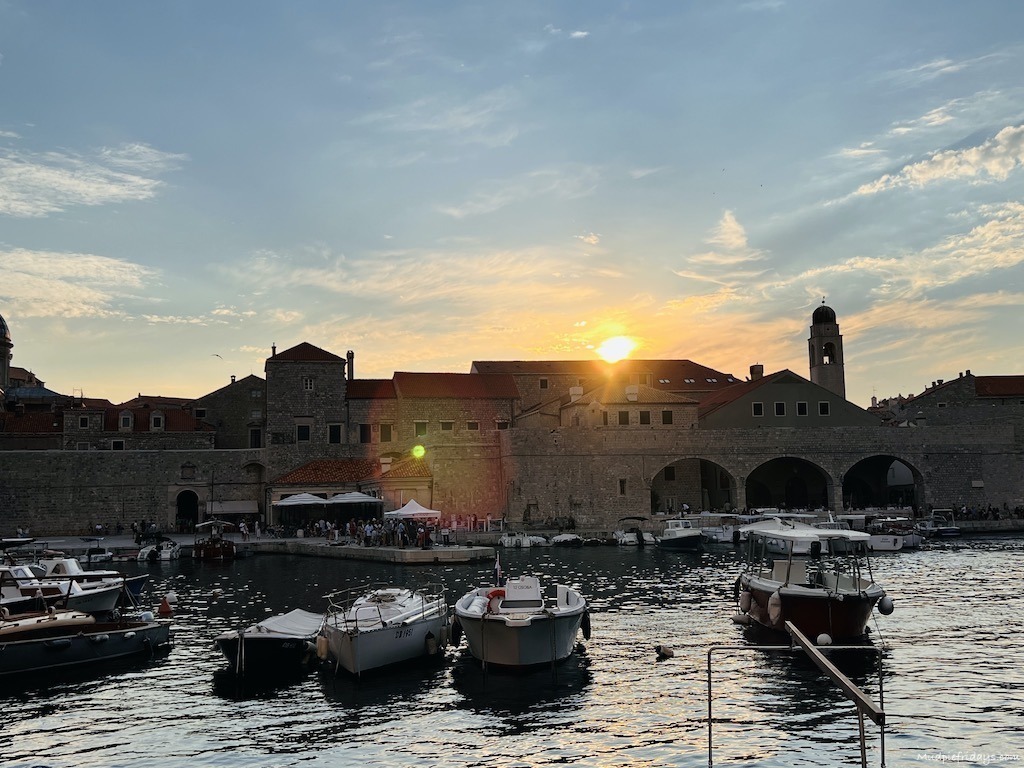 The sun setting - tips for Croatia