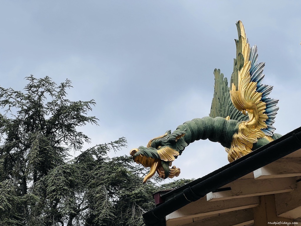 Dragon on the pagoda at Kew gardens using historic painting methods