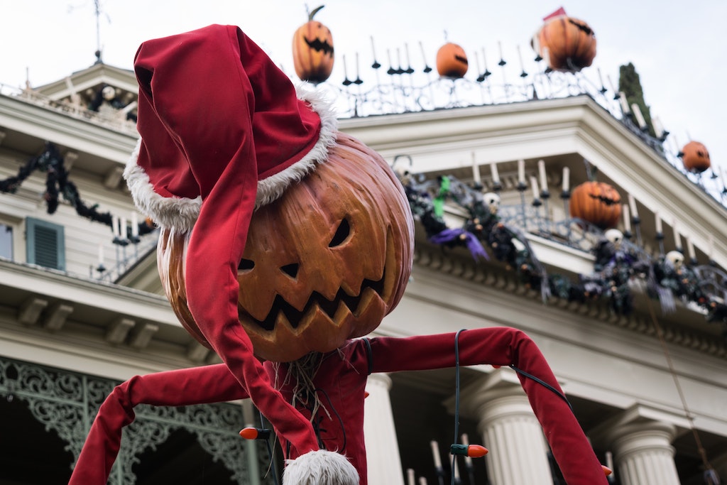 Halloween movies on Disney+