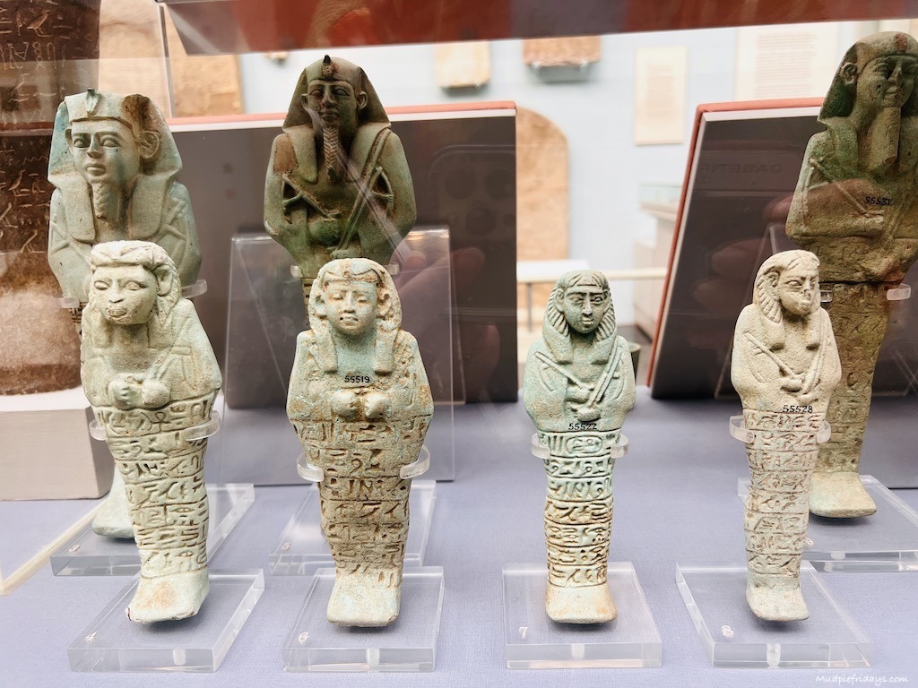 Egyptian relics which would accompany the deceased in the grave