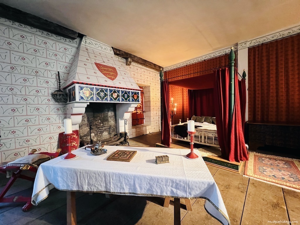 The medieval palace at the tower of london