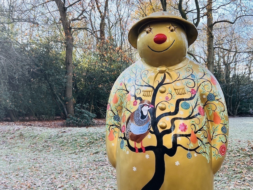 The snowman trail - a partridge in a pear tree