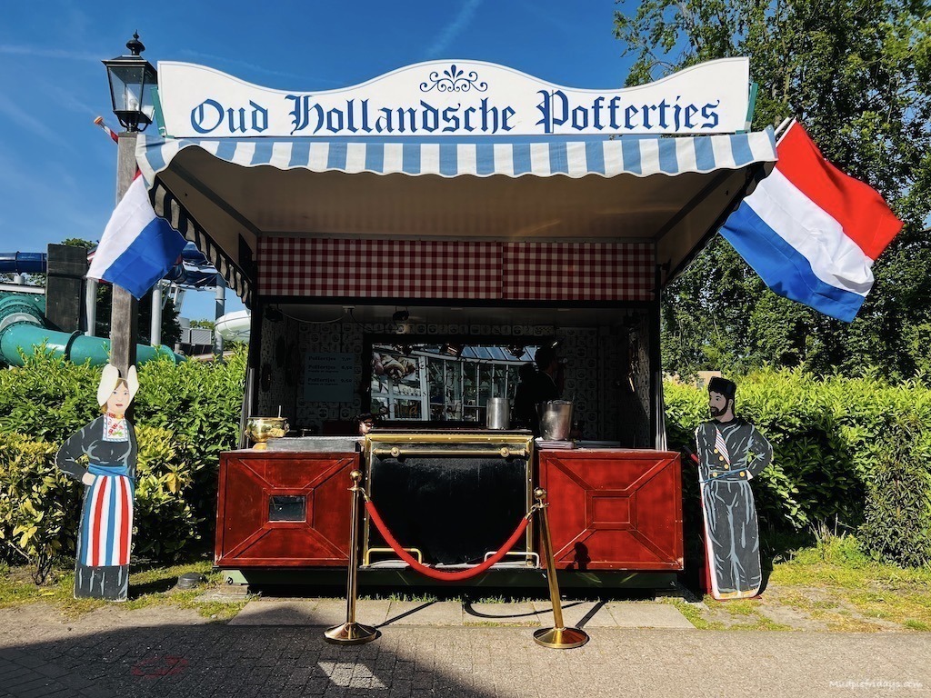 Poffertjeskraam which is opposite the pancake house, is a traditional Dutch pancake stand that serves poffertjes.