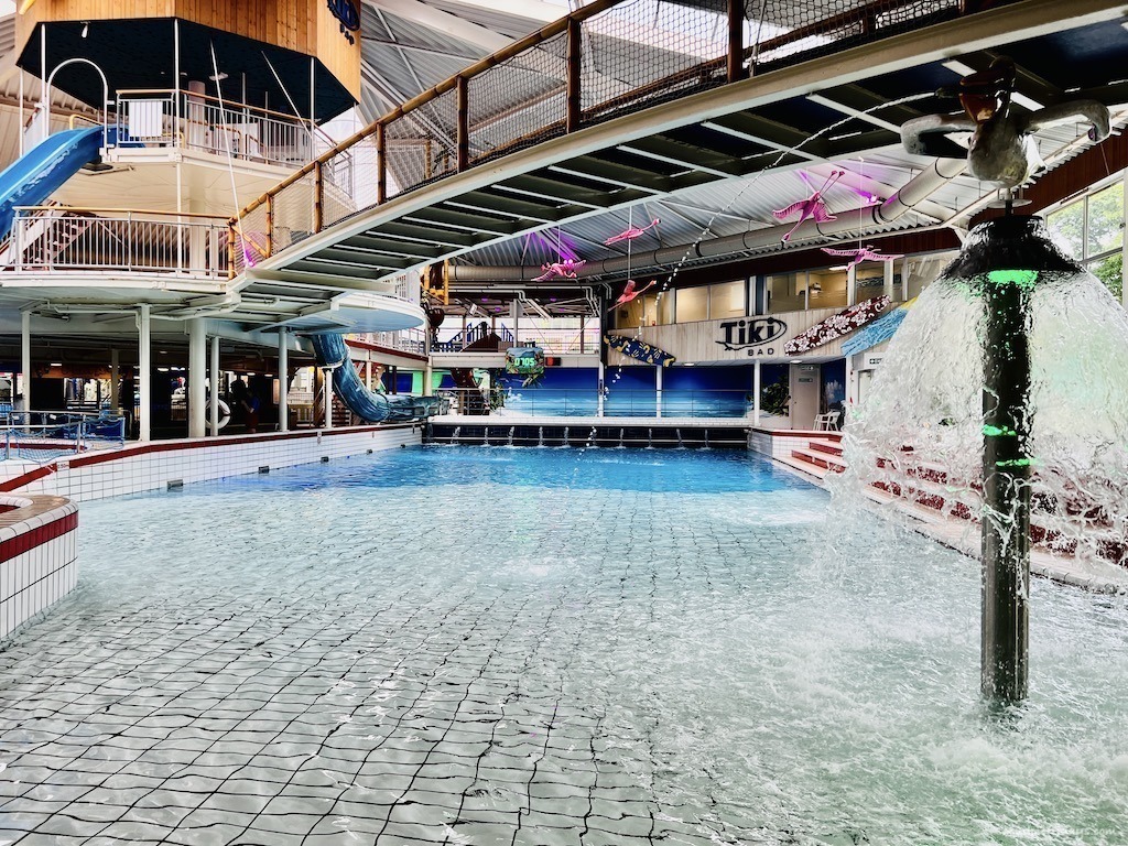 The wave pool at Duinrell waterpark Tikibad