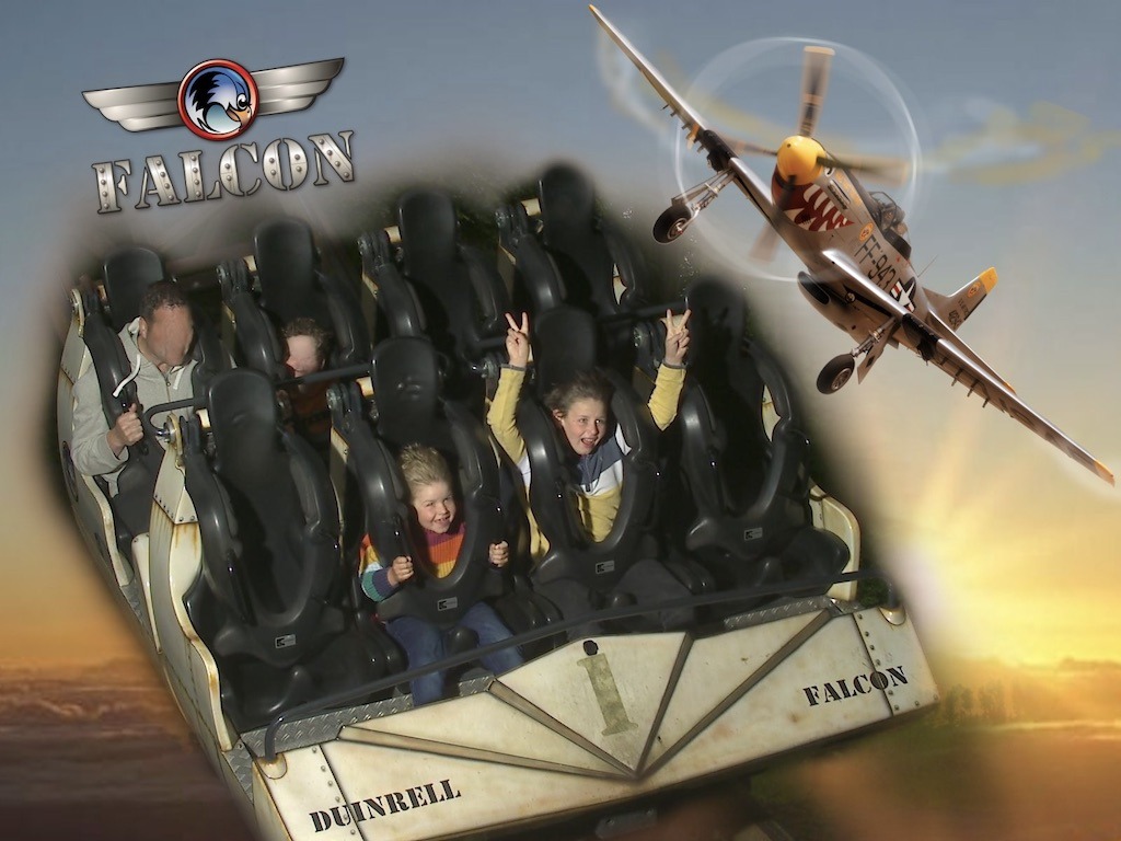 the boys on the falcon and the official photo which you can purchase after some of the rides for 2€ each on a machine