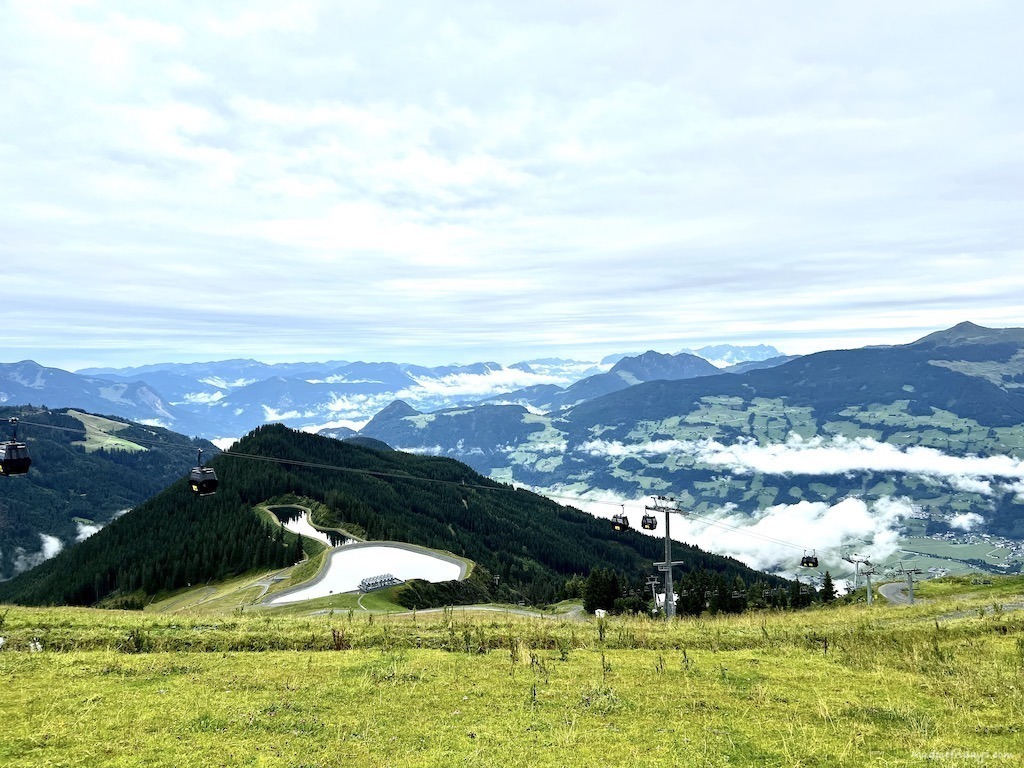 Views at the top from the of the Spieljochbahn Fugen