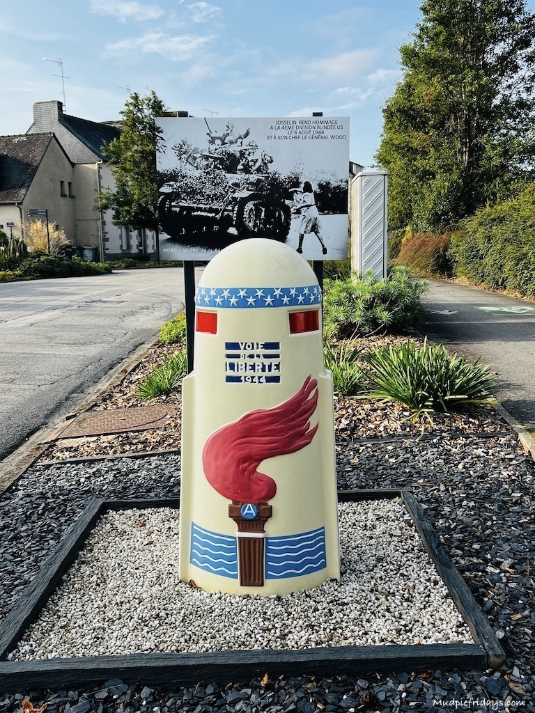 WWII memorial showing when the town was liberated