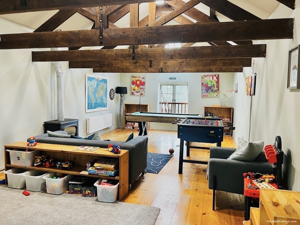The inside games room at Glynn Barton Cottages