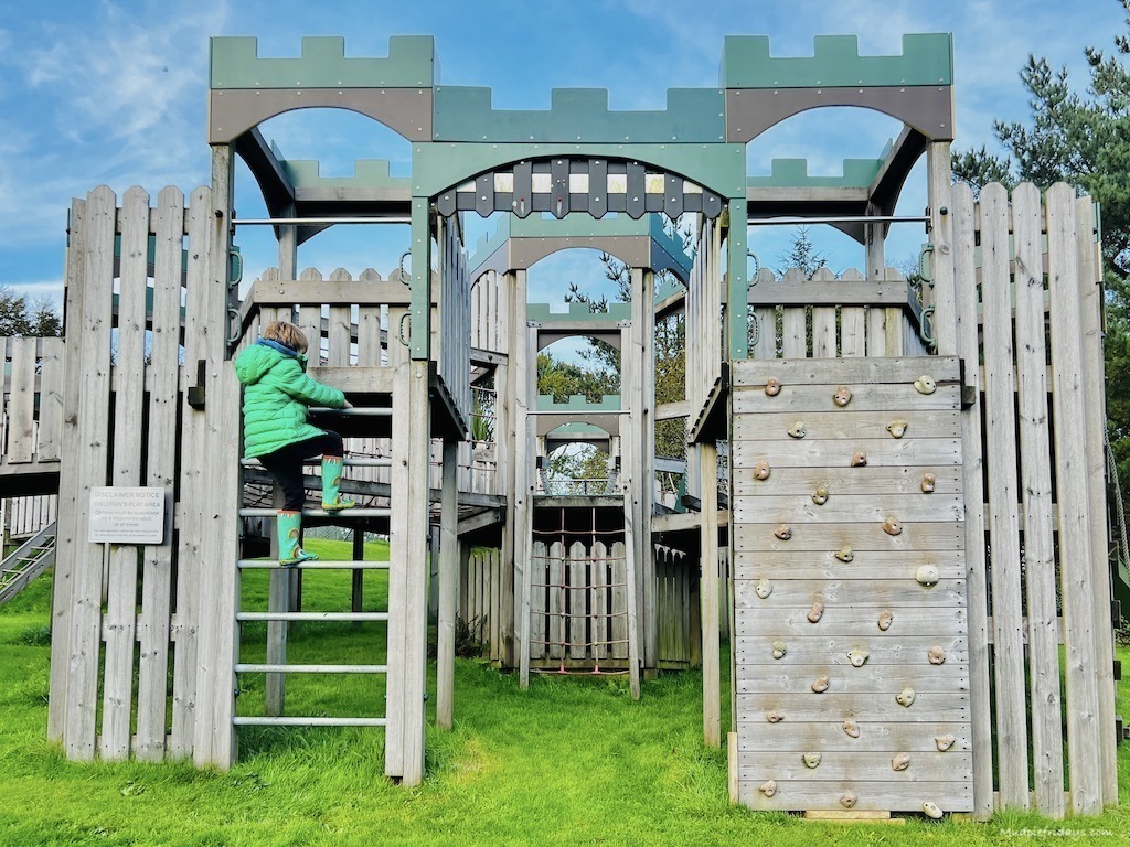 Play fort at the farm stay in cornwall