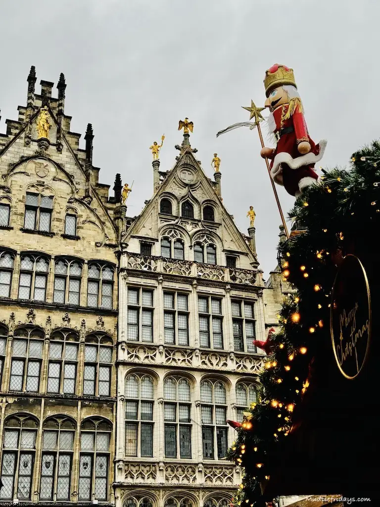 Visiting Antwerp Christmas market during the daytime
