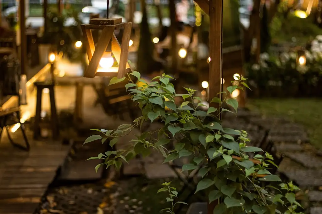How to Create a Cosy Outdoor Space for Family Evenings