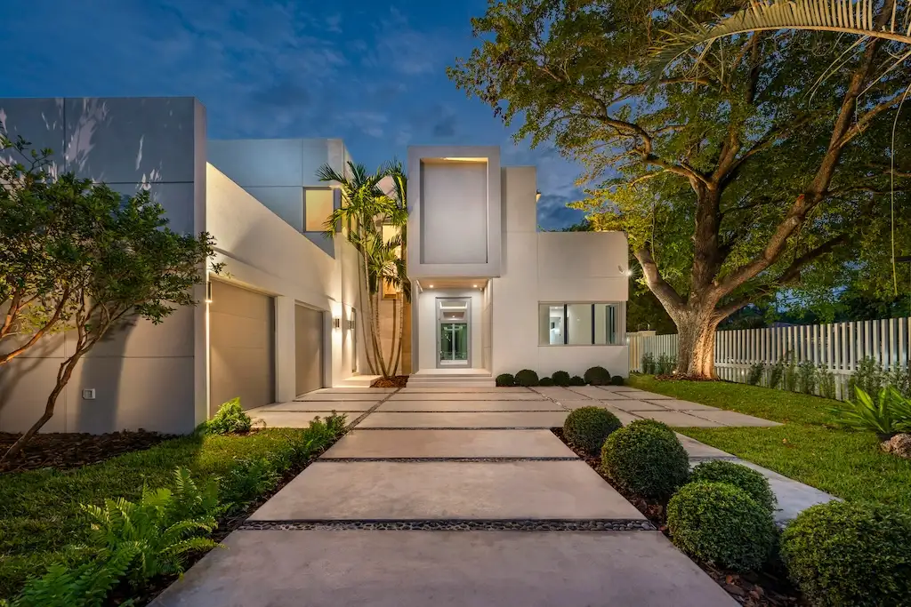 Easy Ways to Enhance Your Home's Curb Appeal